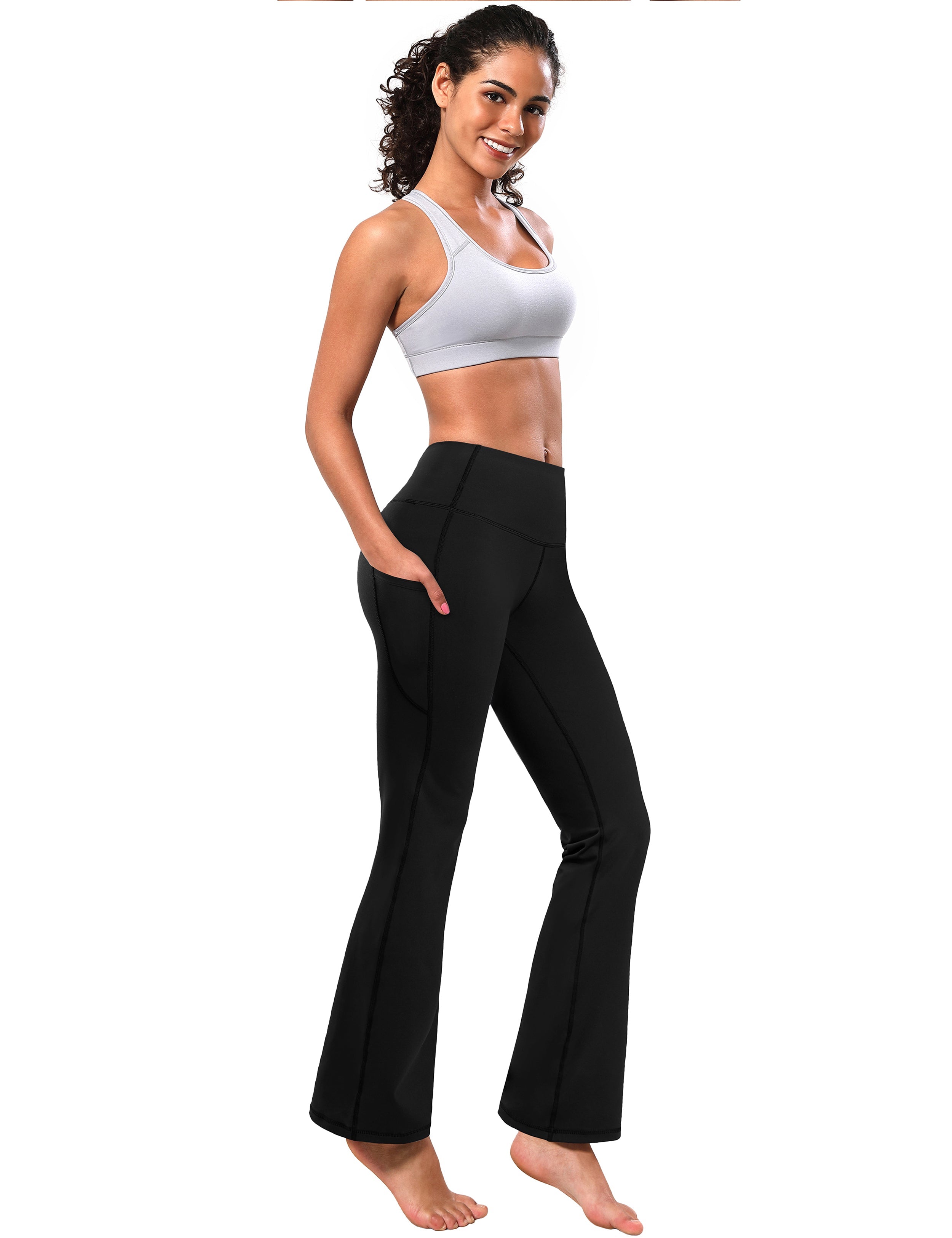 139 Side Pockets Bootcut Leggings black 87%Nylon/13%Spandex Fabric doesn't attract lint easily 4-way stretch No see-through Moisture-wicking Tummy control Inner pocket Four lengths