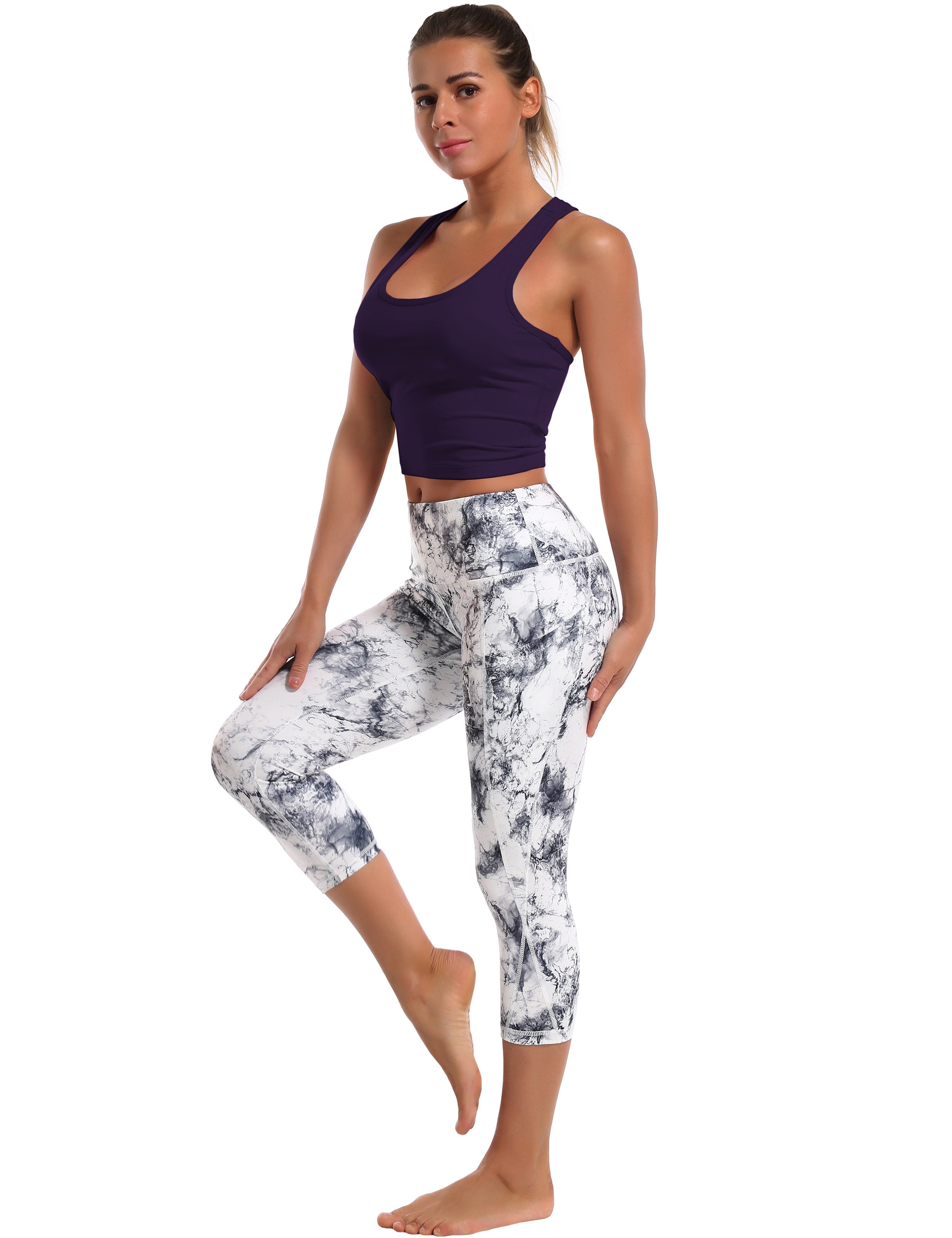 Racerback Athletic Crop Tank Tops midnightblue 92%Nylon/8%Spandex(Cotton Soft) Designed for yogastudio Tight Fit So buttery soft, it feels weightless Sweat-wicking Four-way stretch Breathable Contours your body Sits below the waistband for moderate, everyday coverage