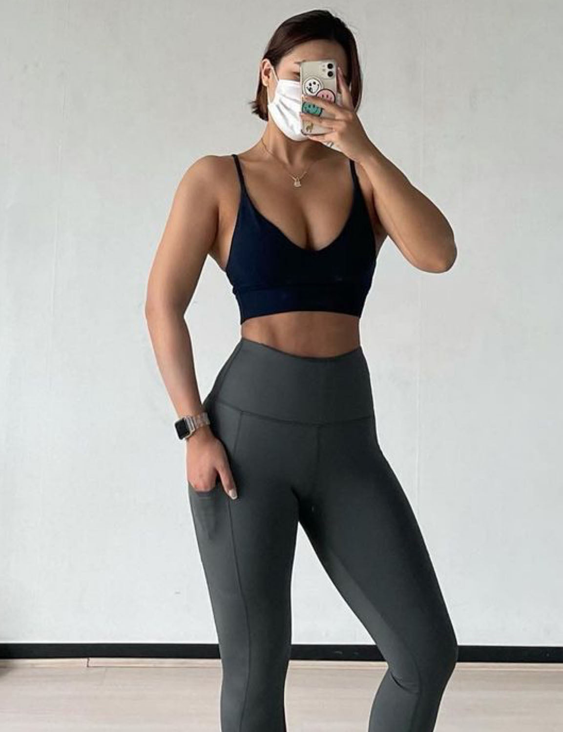 Hip Line Side Pockets Pilates Pants shadowcharcoal Sexy Hip Line Side Pockets 75%Nylon/25%Spandex Fabric doesn't attract lint easily 4-way stretch No see-through Moisture-wicking Tummy control Inner pocket Two lengths