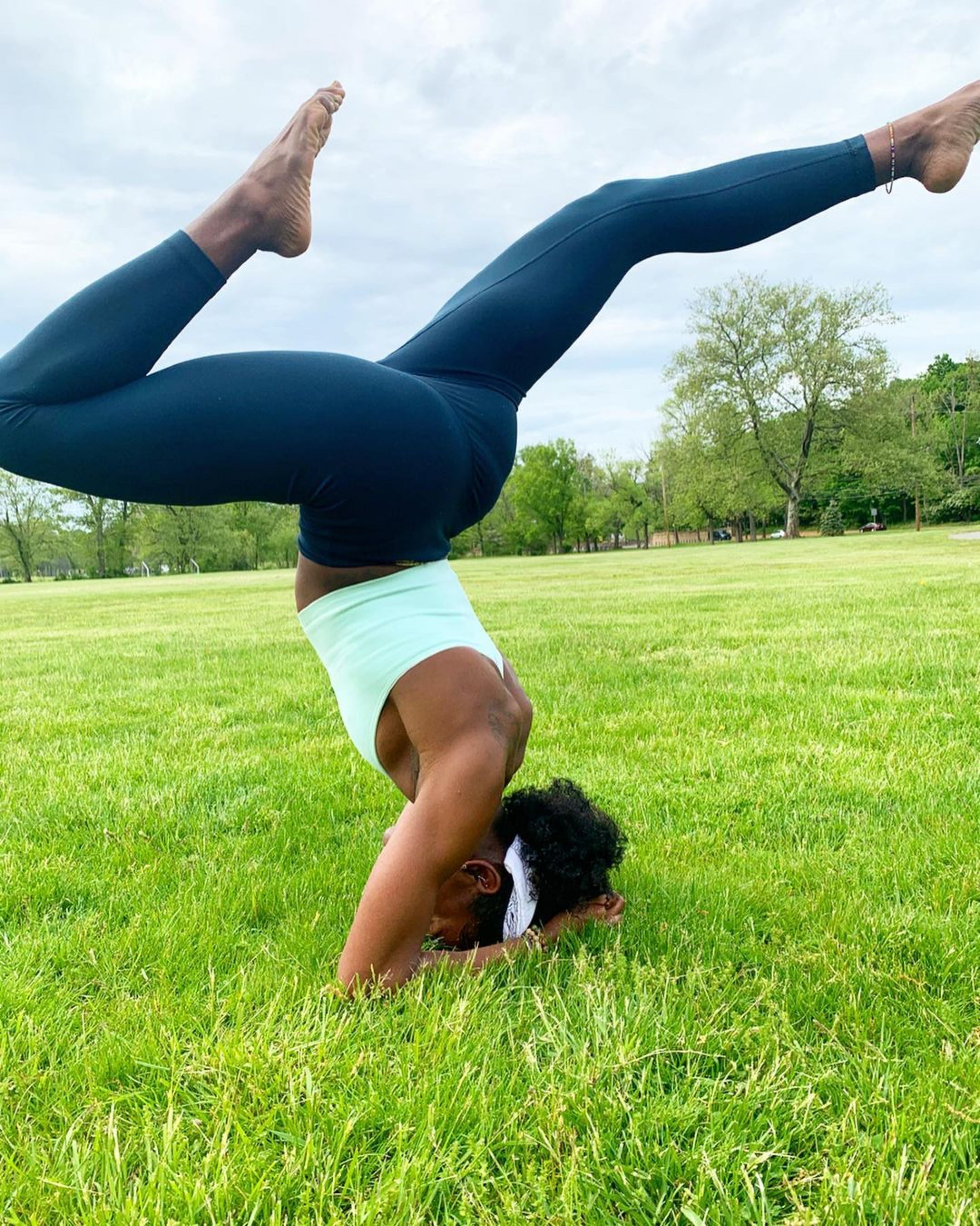 High Waist Gym Pants darknavy 75%Nylon/25%Spandex Fabric doesn't attract lint easily 4-way stretch No see-through Moisture-wicking Tummy control Inner pocket Four lengths