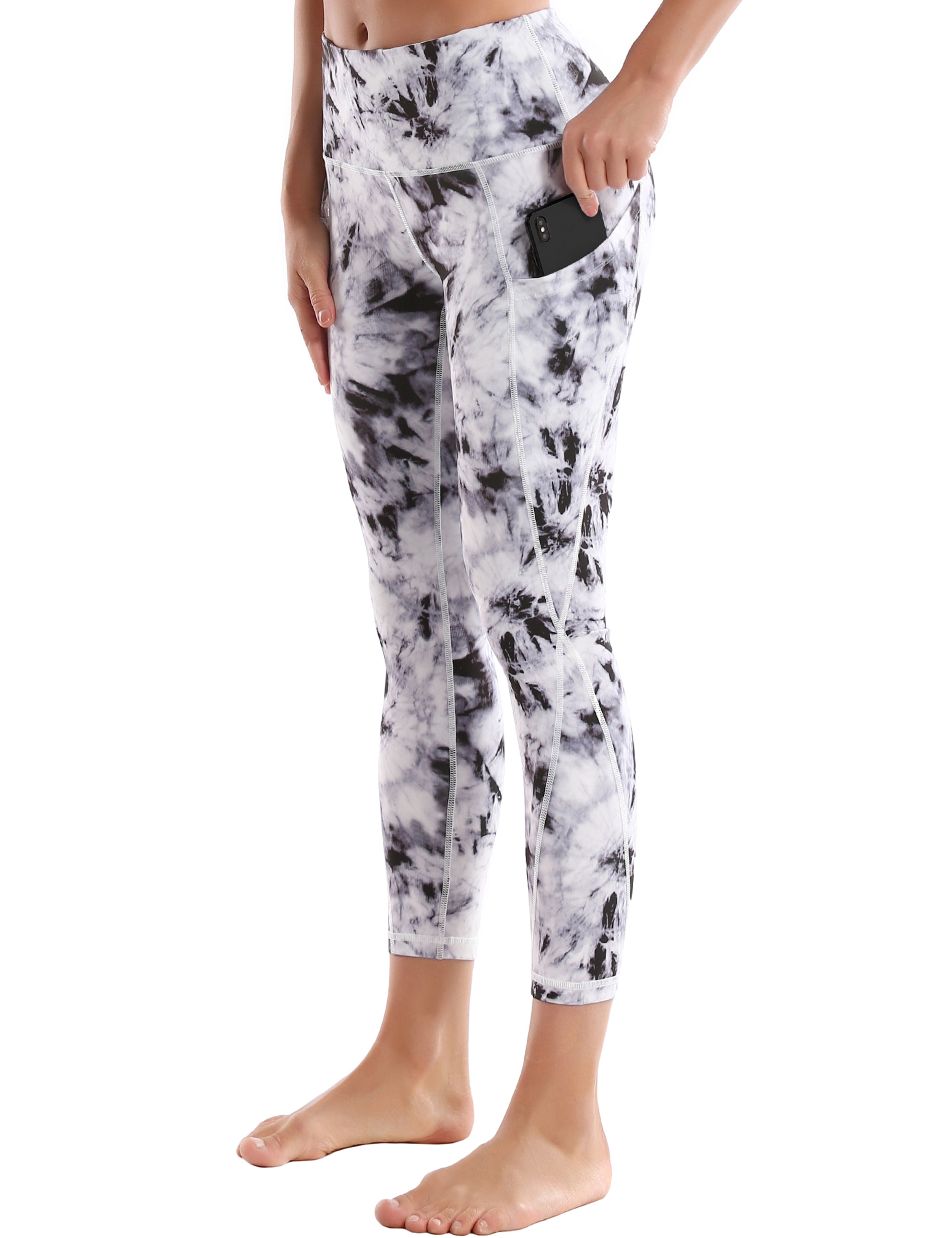 22" Printed Side Pockets Capris black dandelion_Gym