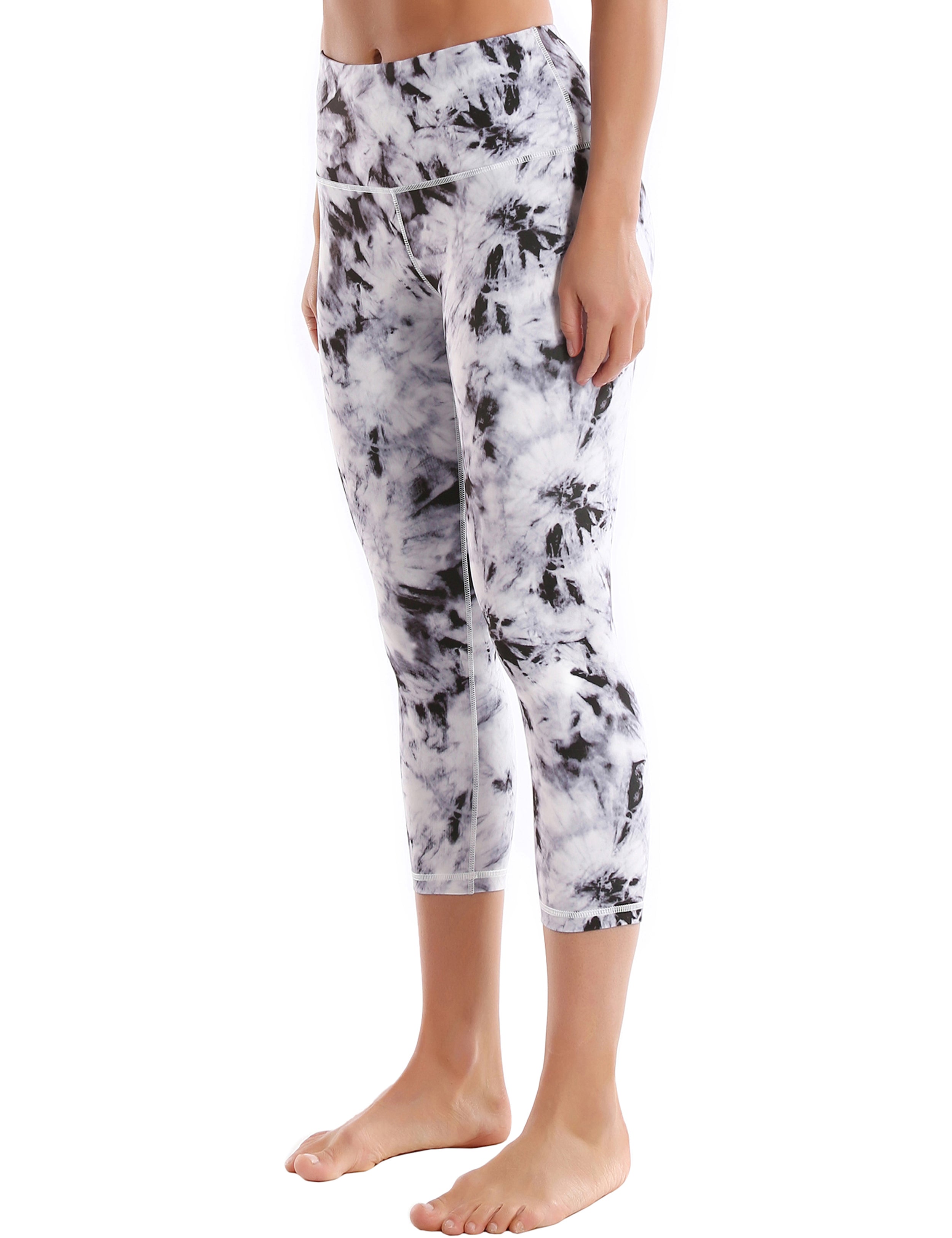 19" High Waist Printed Crop Tight Capris black dandelion_Pilates