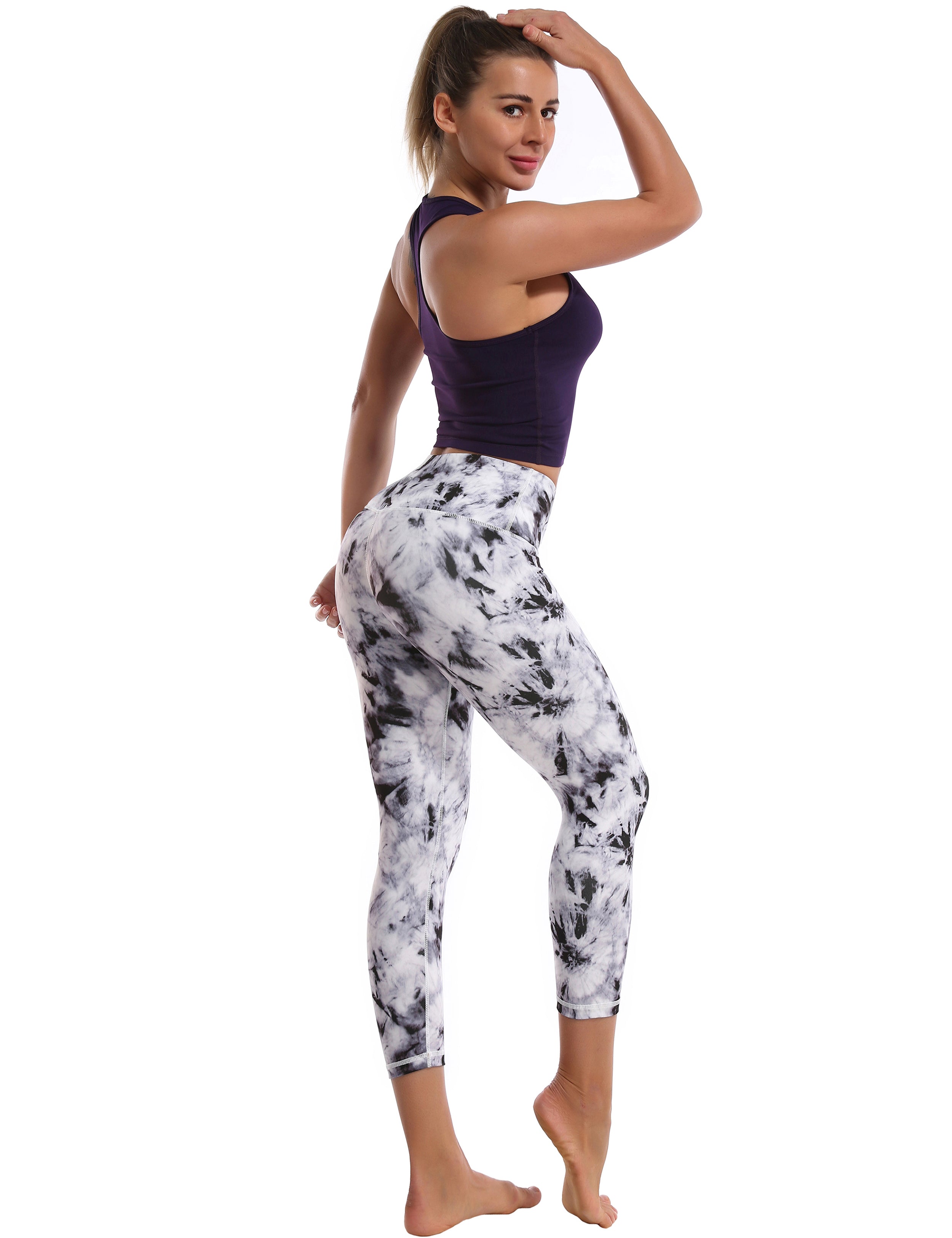19" High Waist Printed Crop Tight Capris black dandelion_Pilates