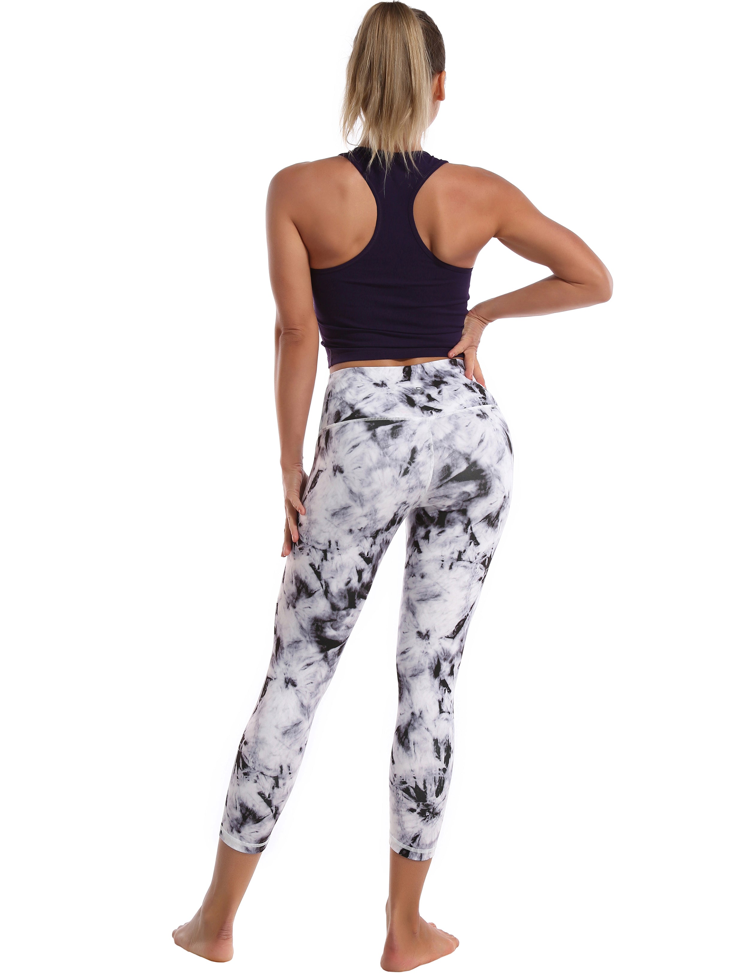 19" High Waist Printed Crop Tight Capris black dandelion_Pilates